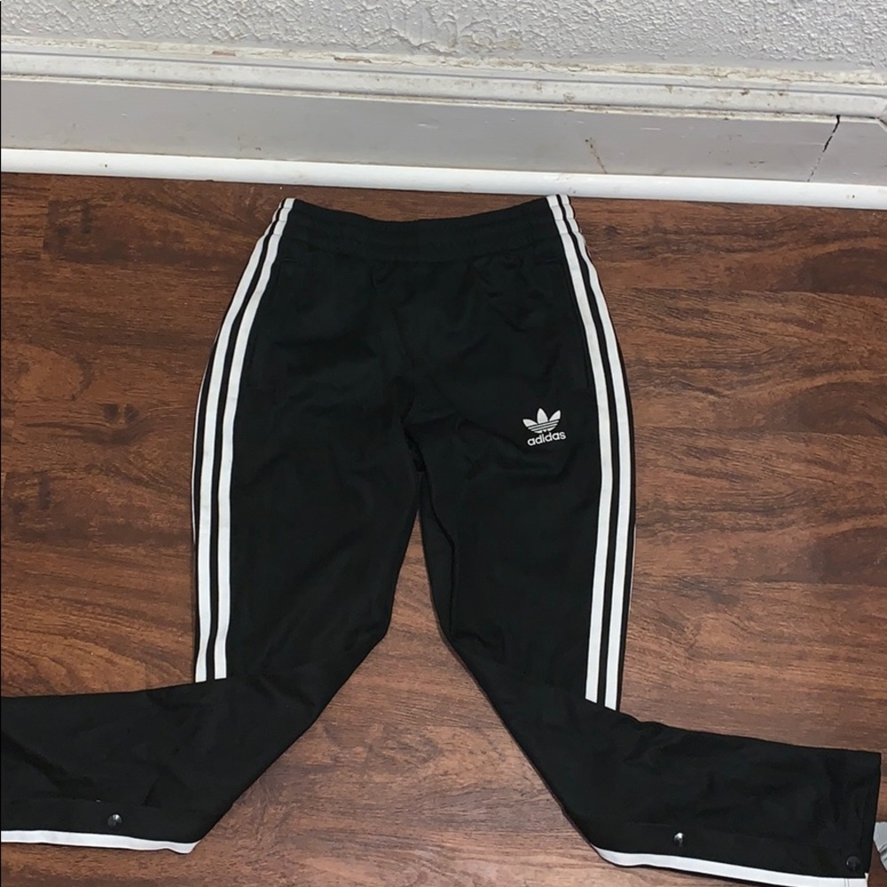 I am selling some  adidas pants/sweatpants